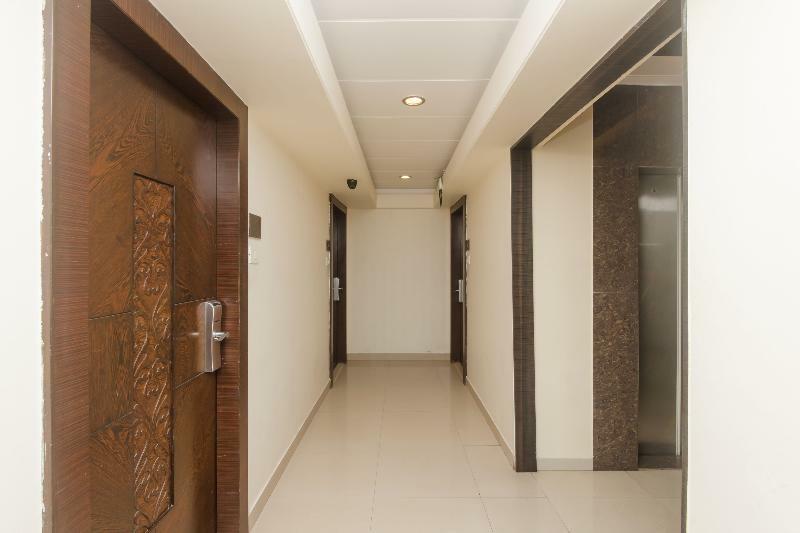 Oyo 10007 Hotel Grace Residency Мумбай Екстериор снимка