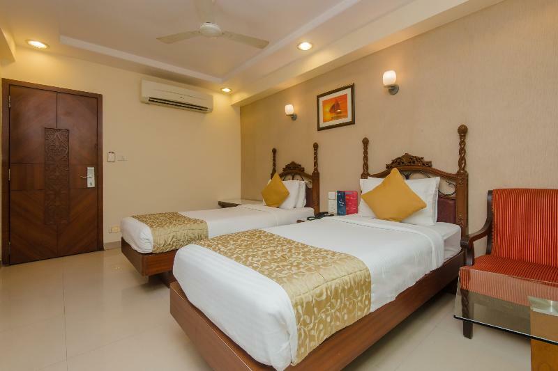 Oyo 10007 Hotel Grace Residency Мумбай Екстериор снимка