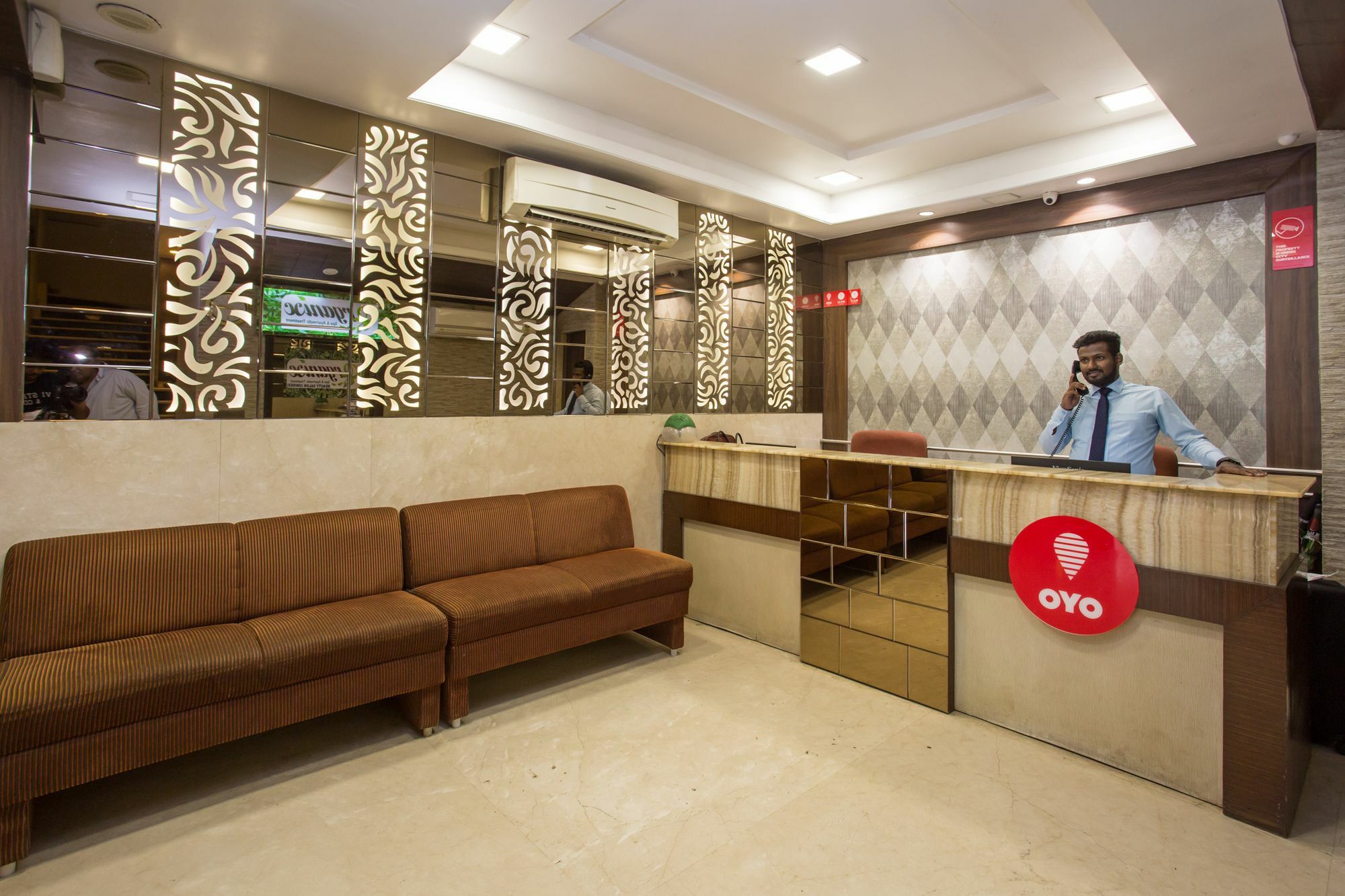 Oyo 10007 Hotel Grace Residency Мумбай Екстериор снимка